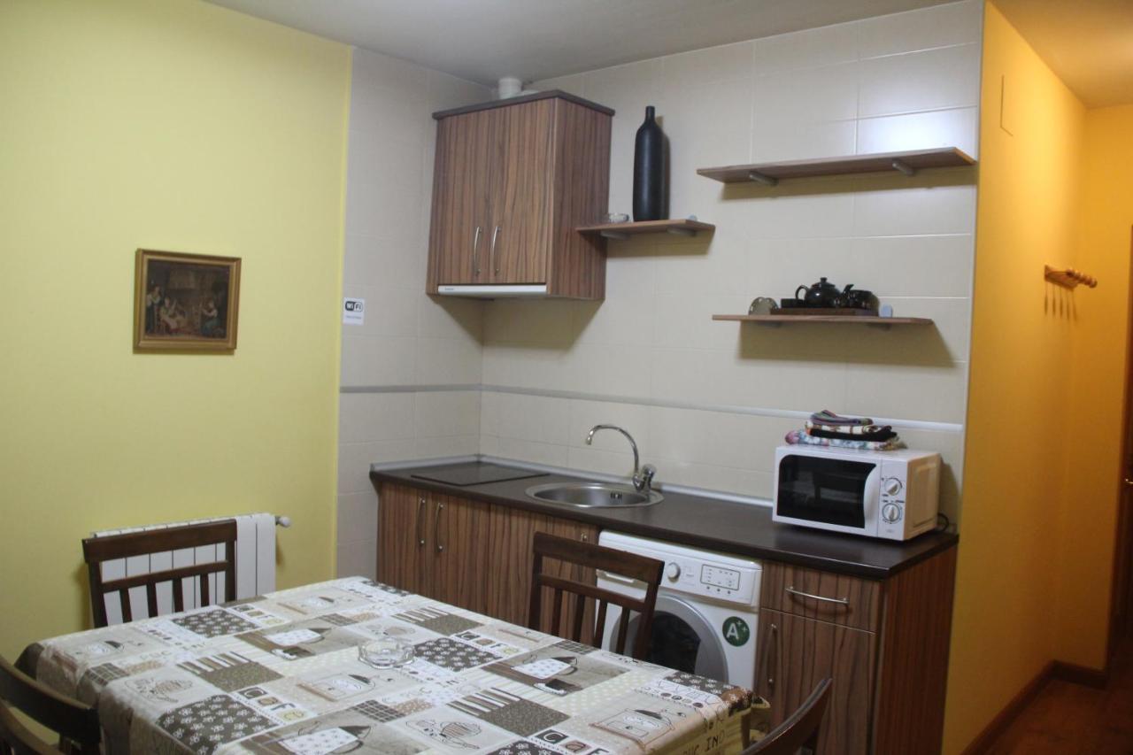 Hostal Maury El Barraco Exterior foto